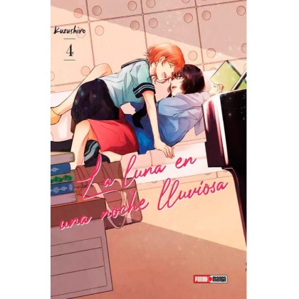 La luna en una noche lluviosa 04